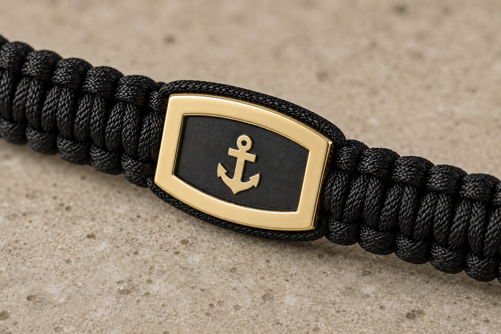 The Anchor Composition — Yellow Gold / Black